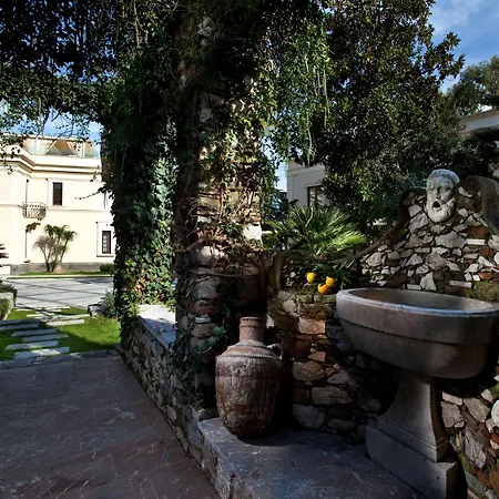 The Ashbee - The Leading Of The World Отель Таормина