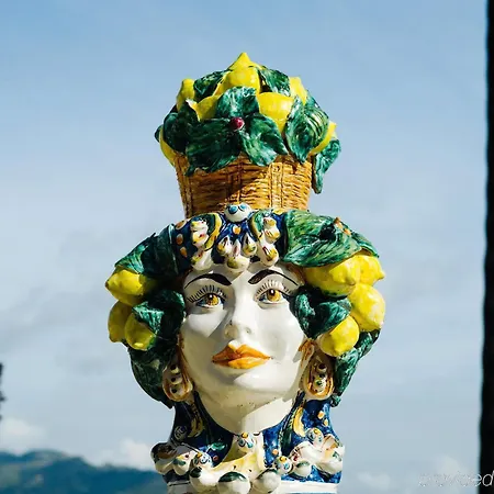 The Ashbee Taormina