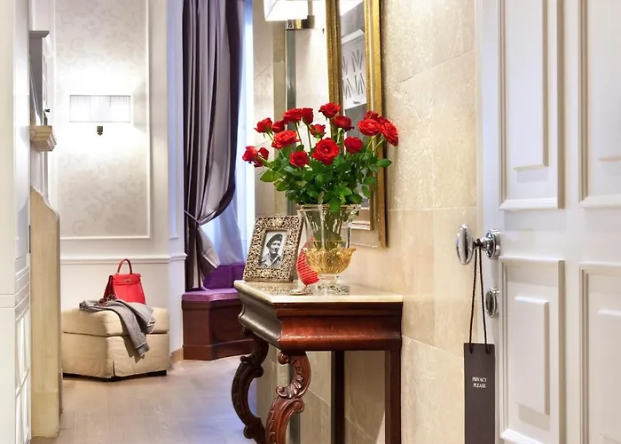 The Ashbee - The Leading Of The World Taormina