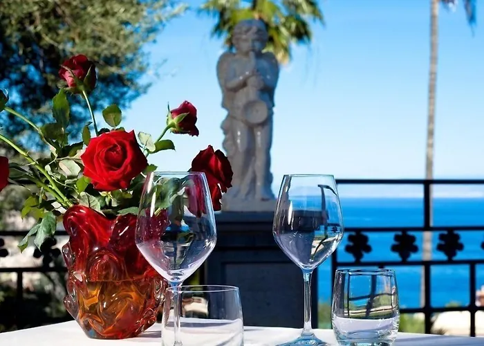 The Ashbee - The Leading Of The World Taormina