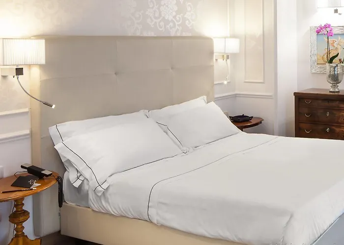 The Ashbee - The Leading Of The World 5*