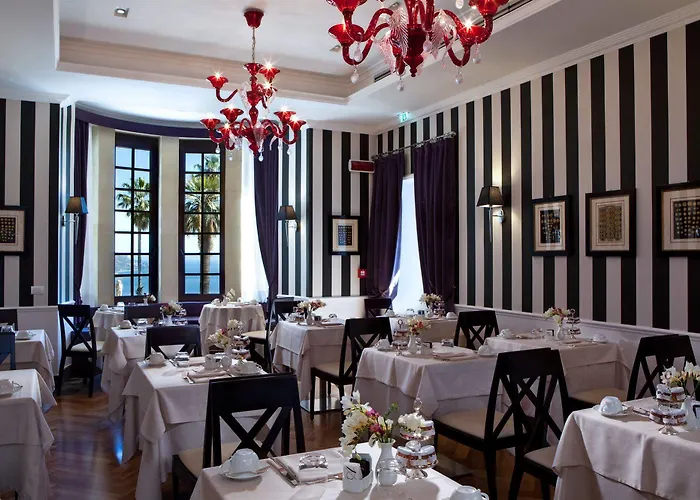 The Ashbee - The Leading Of The World 5*